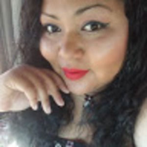 Meet your Posher, Carolina